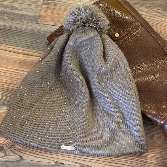 Steve Madden Accessories - Steve Madden Tan / Olive Knit Beanie with  gold accents - one size - winter hat